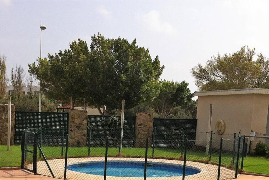 Chill Out Ground Floor Apartm +Private Garden+Wifi Retamar  Exterior foto